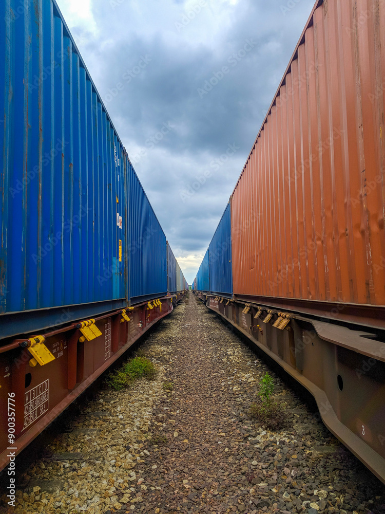 Obraz premium freight train with containers