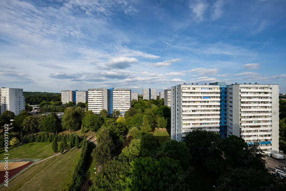 osiedle tysiąclecia katowice- największe osiedle na śląsku obok dużego parku