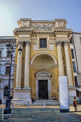 Obraz na płótnie parma, italien - chiesa di san pietro an der piazza garibaldi w salonie