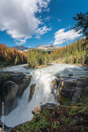 Obraz na płótnie Sunwapta falls in Jasper National Park, Alberta, Canada. w salonie