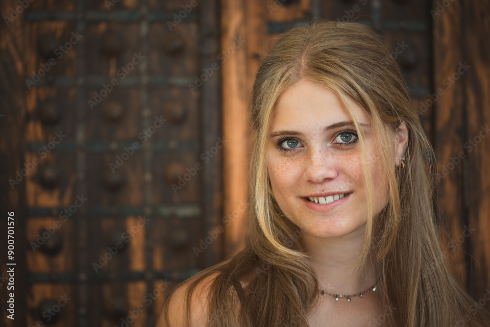 Junge Frau / Gesicht Junge Frau / Gesicht