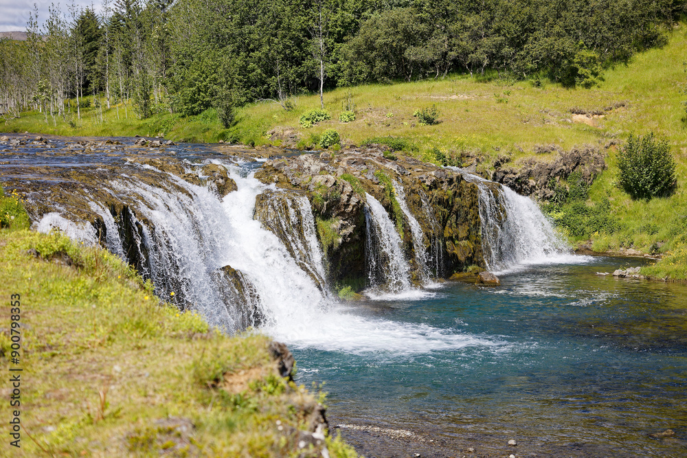 Obraz premium waterfall in the forest