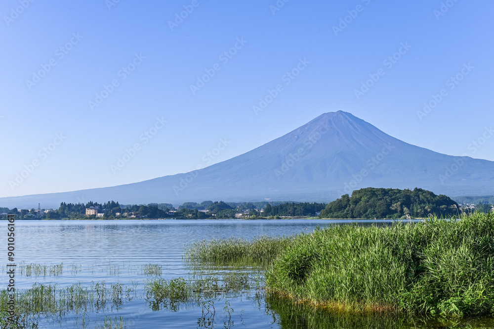 山梨県河口湖と富士山 山梨県河口湖と富士山