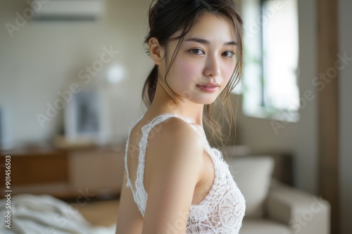 キャミソールを着て部屋でリラックスしている日本人女性(モデル・キャミソール・肌見せ) Free Download キャミソールを着て部屋でリラックスしている日本人女性(モデル・キャミソール・肌見せ) - GFXLoad