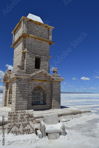 Castelo feito de bloco de sal no Uyuni