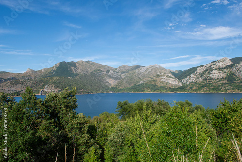 Embalse de Barrios de Luna