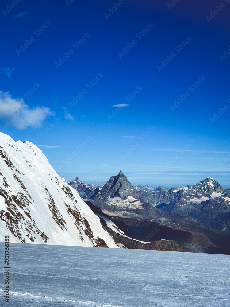 Obraz premium Monte Cervino visto dal monte rosa