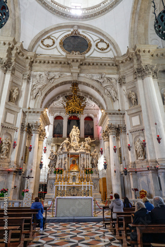 Billede på lærred Intérieur de la basilique Santa Maria della Salute à Venise