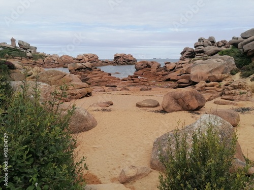 spiaggia di granito rosa photo