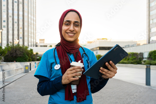 Photography Beautiful arab nurse wearing hijab portrait at the city hospital - Middle easter
