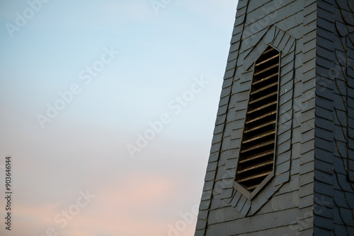 Obraz na płótnie Kirchturmspitze im Sonnenaufgang