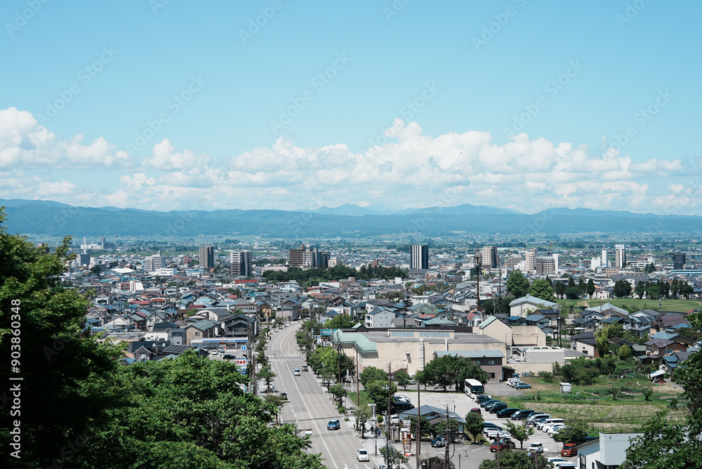 Fototapeta premium さざえ堂から見た会津若松市の風景