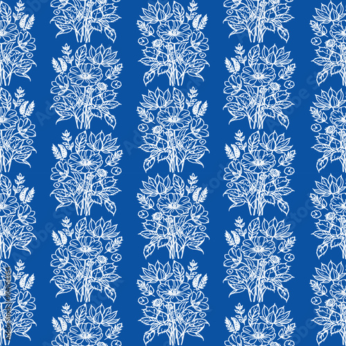 Seamless pattern with outlined flowers. Floral background.
