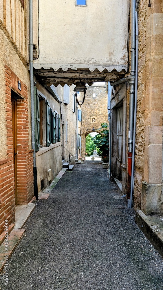Fototapeta premium SAINT-JULIA (Haute-Garonne)