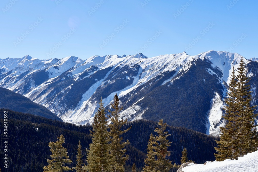 Fototapeta premium snow covered mountains