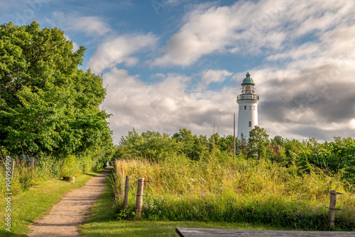 Stevns Fyr, der Leuchtturm an der Ostküste Dänemarks, bei Stevns Klint photo