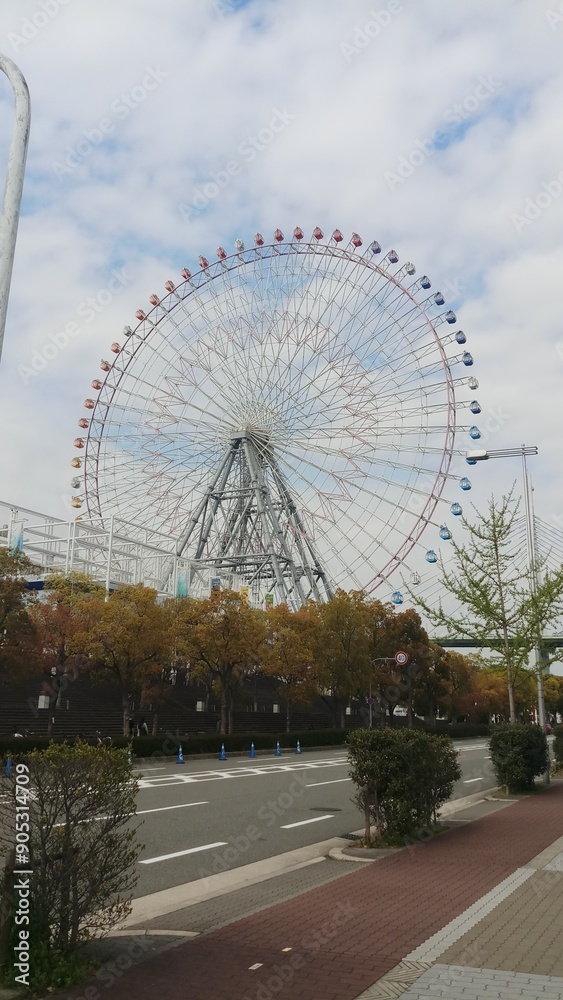 Fototapeta premium ferris wheel on a day