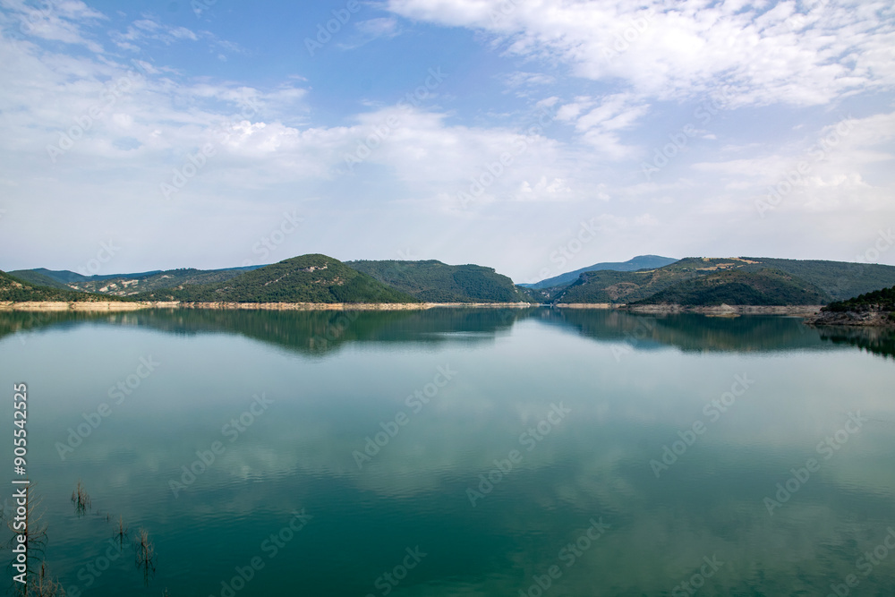Fototapeta premium lake and mountains
