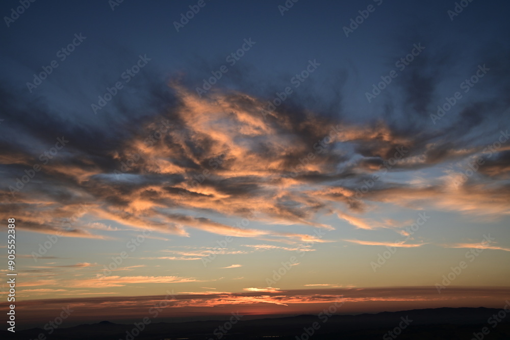 Obraz premium sunset in the mountains