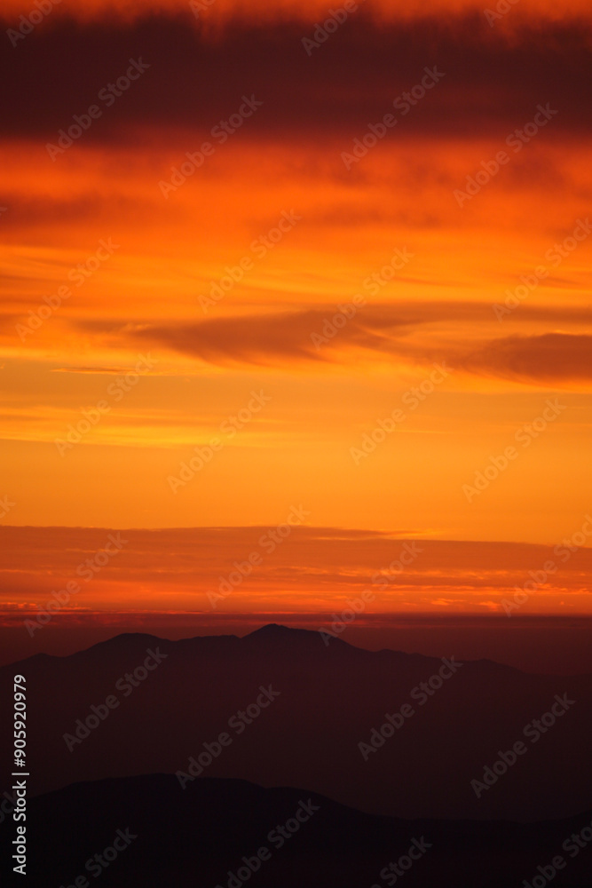 Fototapeta premium Burning sunset on the mountain