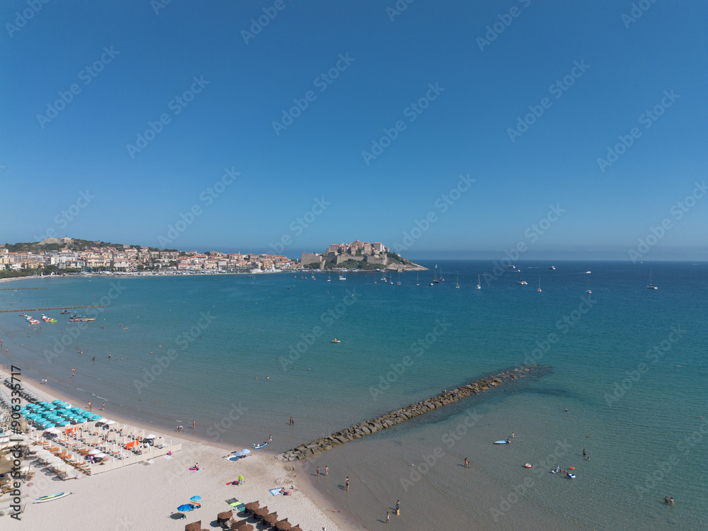 Fotografia aerea della cittadella di calvi in corsica Fotografia aerea della cittadella di calvi in corsica