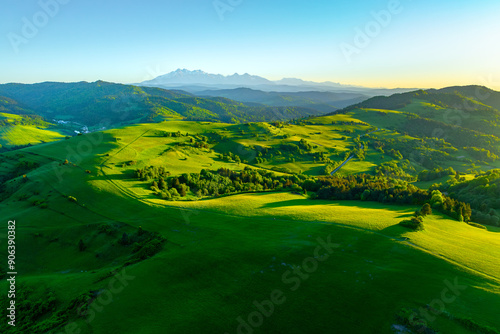 Obraz na płótnie Mountain landscape in the Pieniny National Park at the foot of the Tatra Mountains. Pieniny Park is located on the border of Poland and Slovakia w salonie