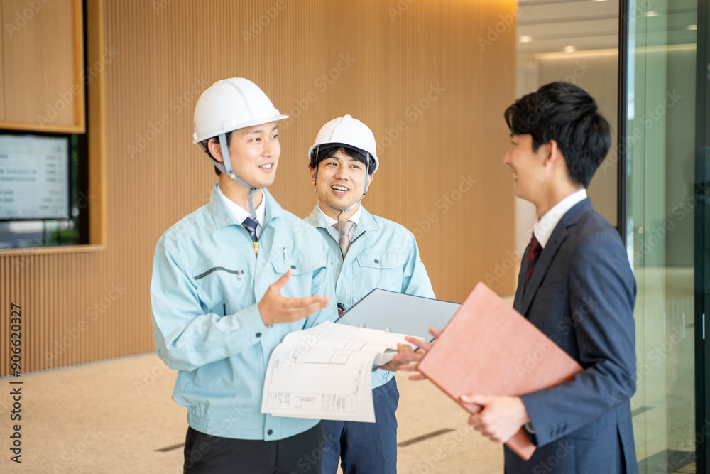 建築業やゼネコンの打合せイメージ