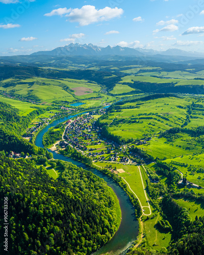 Obraz na płótnie Mountain landscape in the Pieniny National Park at the foot of the Tatra Mountains. Pieniny Park is located on the border of Poland and Slovakia w salonie