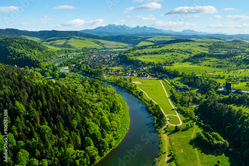 Obraz na płótnie Mountain landscape in the Pieniny National Park at the foot of the Tatra Mountains. Pieniny Park is located on the border of Poland and Slovakia w salonie