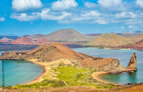 Bartolome Island with Pinnacle Rock, a volcanic plug, to the right, the location featured in the 2003 film  Master and Commander, Galapagos islands, UNESCO World Heritage Site, Ecuador, South America