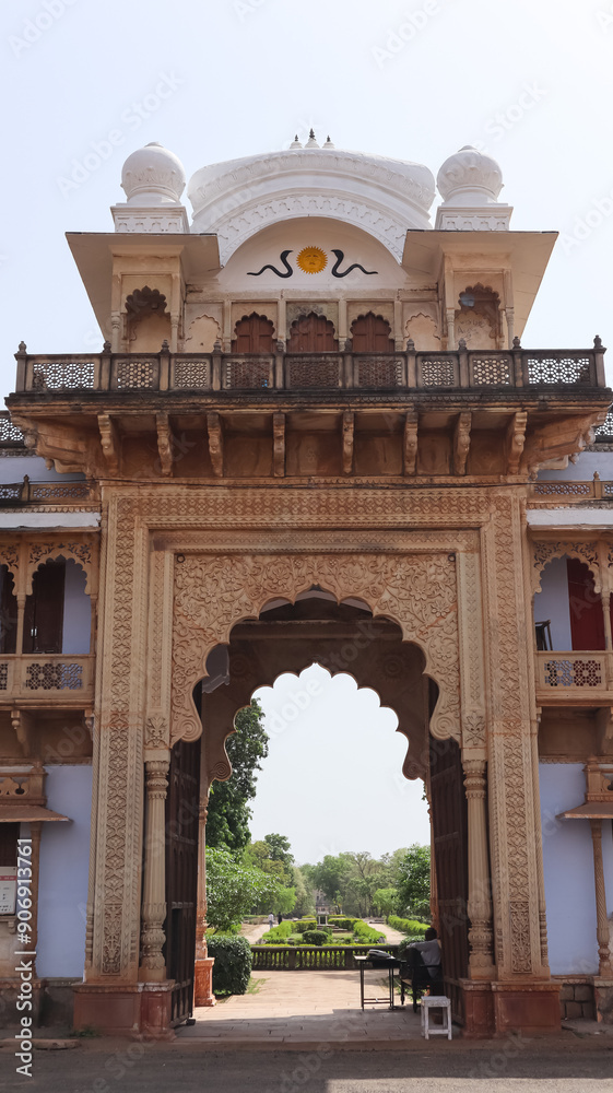 Fototapeta premium India, Madhya Pradesh, Shivpuri, Beautiful Architecture of Chhatris or Cenotaph of Madhav Rao Scindia and Family. Beautiful Combination of Hindu and Mughal Architecture. 