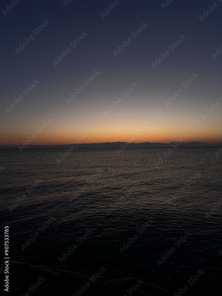 Naklejka premium Vertical Beach Sunset 