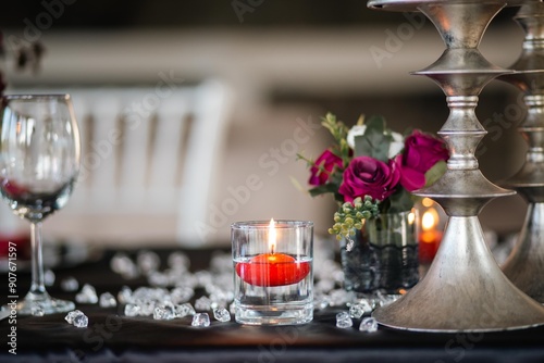 Obraz na płótnie Elegant Indoor Wedding Reception with Crystal Candelabra and White Floral Centerpiece w salonie