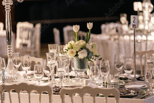 Obraz na płótnie Luxury Wedding Venue: Beautifully Decorated Table with Crystal Candelabras and White Candles w salonie