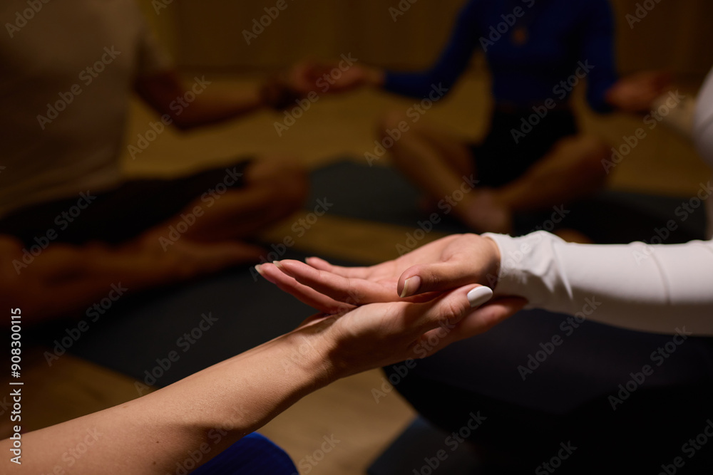 Obraz premium Engage in a deeply fulfilling Group Meditation Practice set in a beautifully serene environment