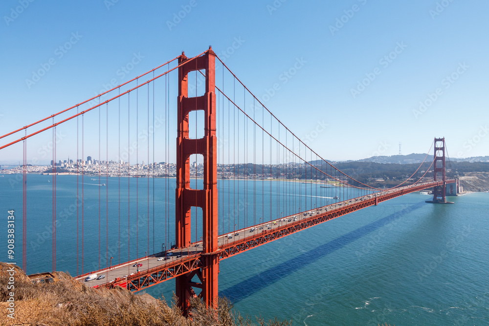 Fototapeta premium Downtown San Francisco and the Golden Gate Bridge San Francisco Bay California