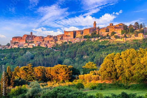 Obraz na płótnie Montepulciano, Italy. Beautiful cityscape view of historical town famous for its wine, Tuscany countryside. w salonie