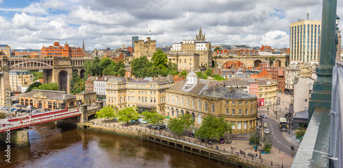 Obraz na płótnie Panoramic view over the historic city center from the Tyne Bridge in Newcastle, England w salonie