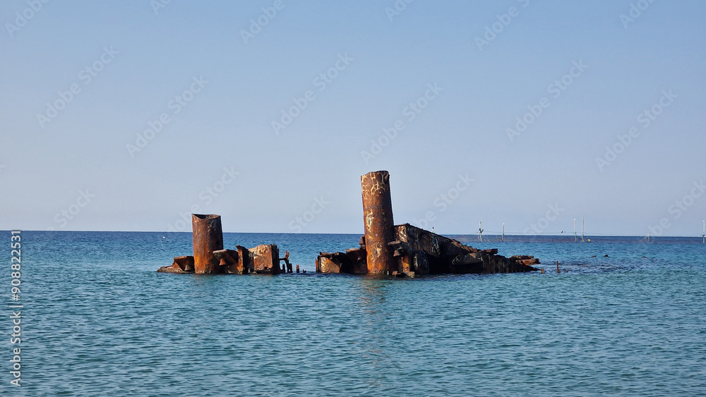 Naklejka premium Greek Beach shipwreck 