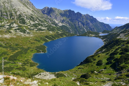 Obraz na płótnie Wielki Staw w Dolinie Pięciu Stawów Polskich w Tatrach, Tatrzański Park Narodowy, TPN, Polska, Europa, panorama, góra, krajobraz, woda, lato, w salonie