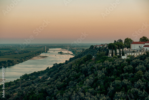 Rio Tejo em Santarém Portugal 