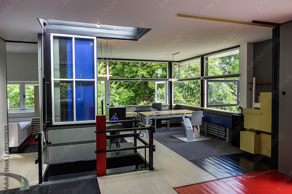 Fotografia do Stock: Interior of Rietveld Schroder House (1925 ...