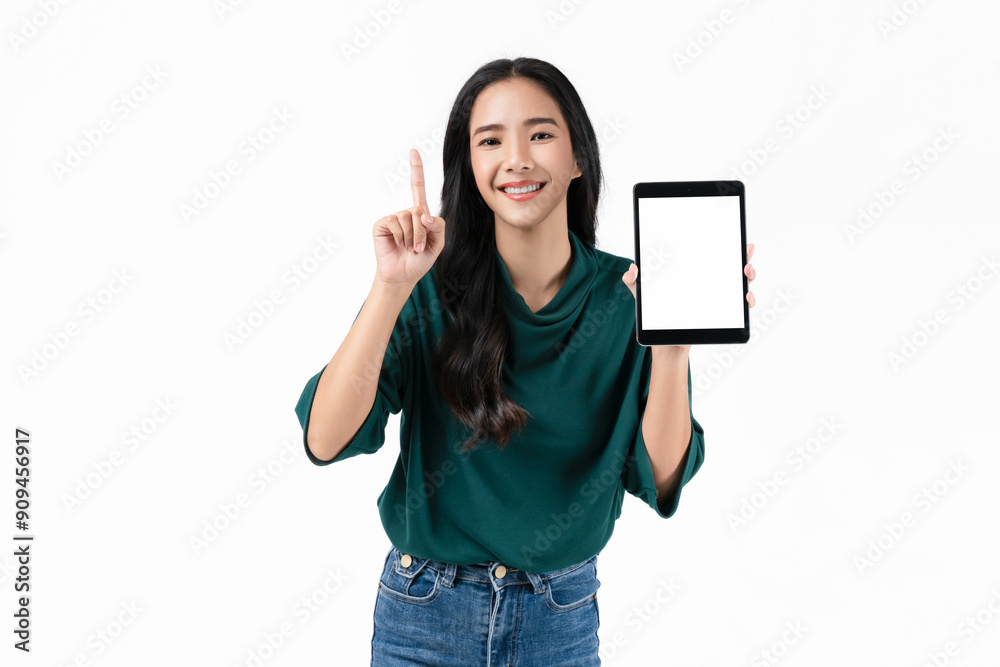 Φωτογραφία Studio shot of Beautiful Asian woman holding digital tablet mockup of blank screen and smiling on white background