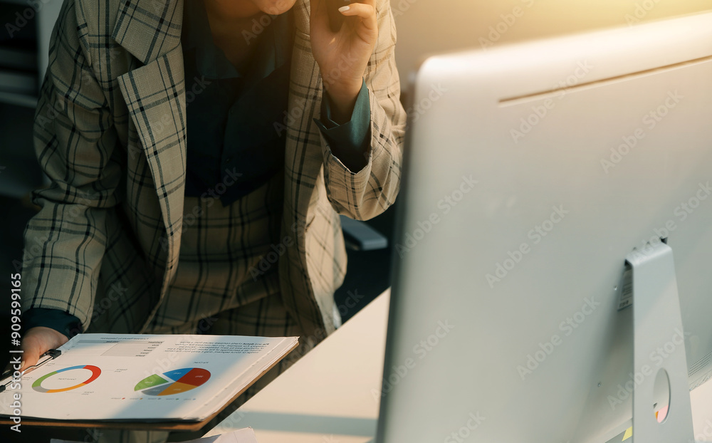 Φωτογραφία Team of business people working together in the meeting room office, teamwork background charts and graphs banner, double exposure successful teamwork,business planning concept
