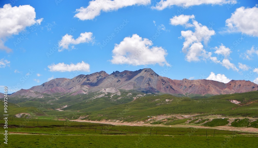 Photo of the mountains and valleys of Qilian Mountains, Qinghai Province, China Photo of the mountains and valleys of Qilian Mountains, Qinghai Province, China