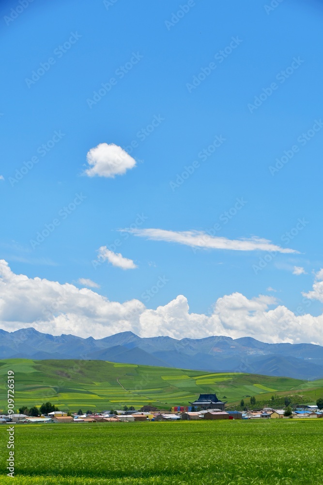 Photo of the mountains and valleys of Qilian Mountains, Qinghai Province, China Photo of the mountains and valleys of Qilian Mountains, Qinghai Province, China