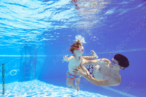Underwater Baby swimming