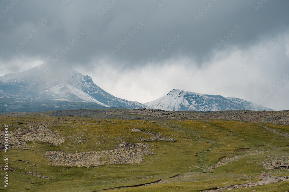 Fototapeta premium landscape with snow and clouds