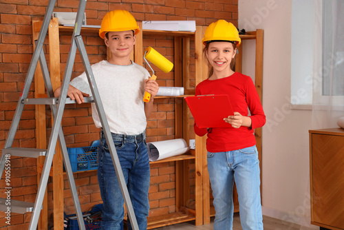 Little architects with pain...