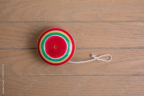 Obraz na płótnie Mexican handmade colored wooden yoyo w salonie
